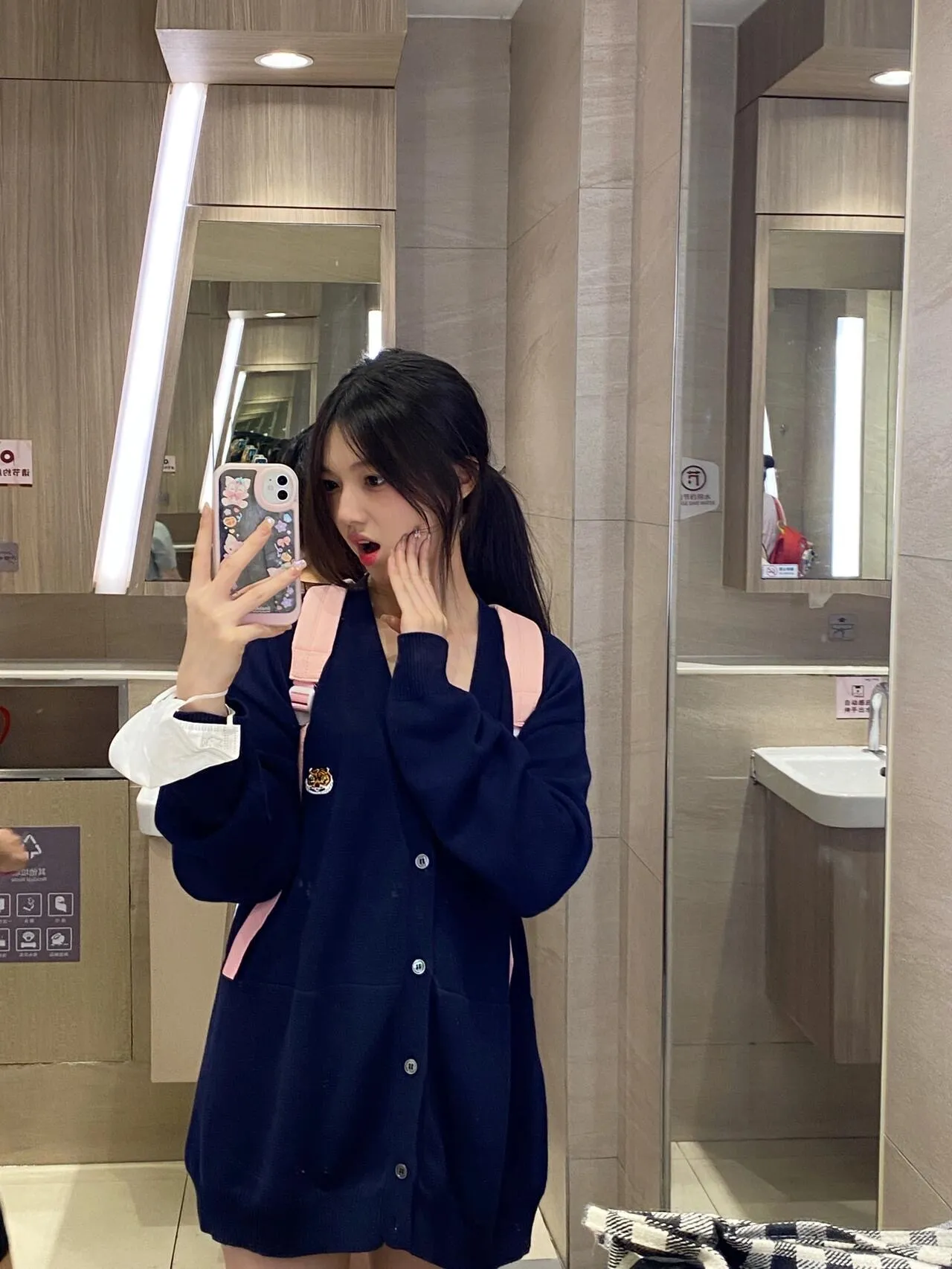 梦茹，嫩妹刚下海可爱搞怪听话三点粉 Gallery 2