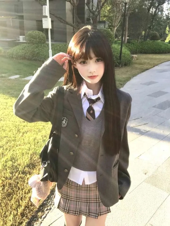 浦东小雨 三点粉嫩 抱起来玩