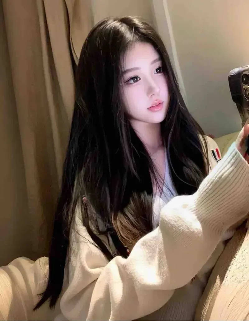 Sh王也🏠普陀区163D 05年童颜巨乳学生妹 Gallery 4