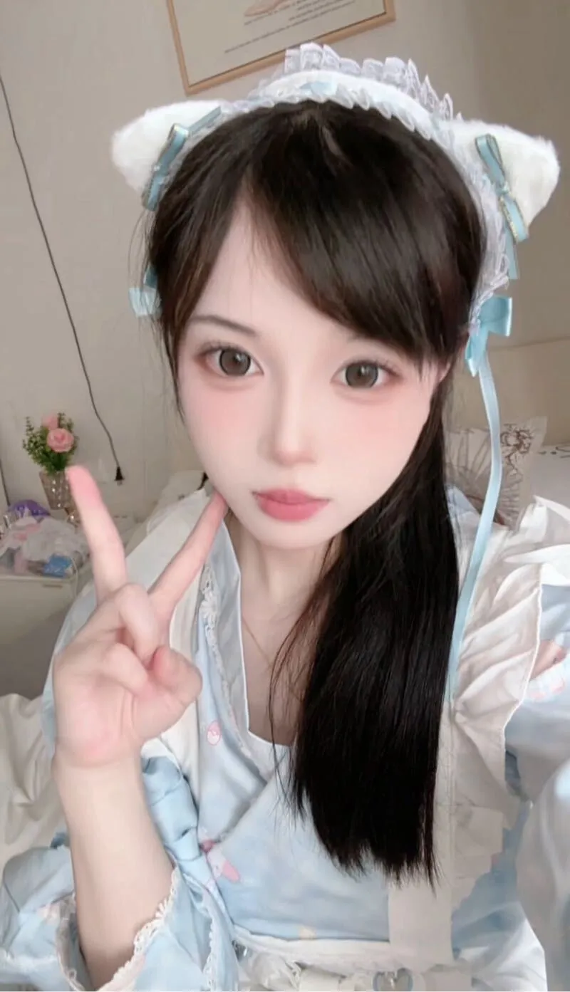 极品粉嫩妹 露酱 请温柔对待 Gallery 6