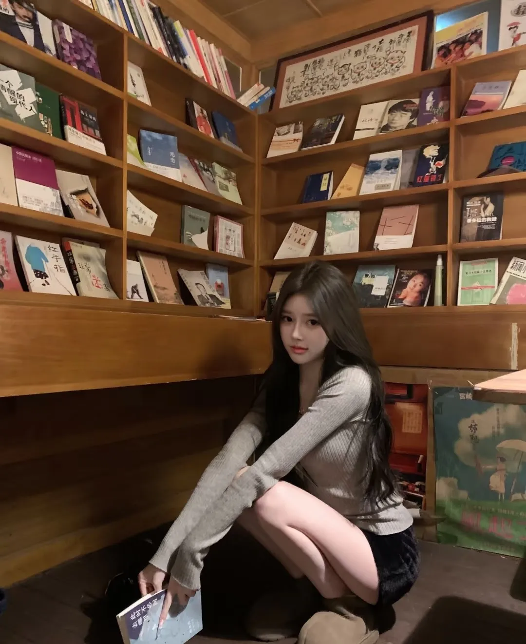 白虎萝莉 上粉下紧 李婷婷 Gallery 4