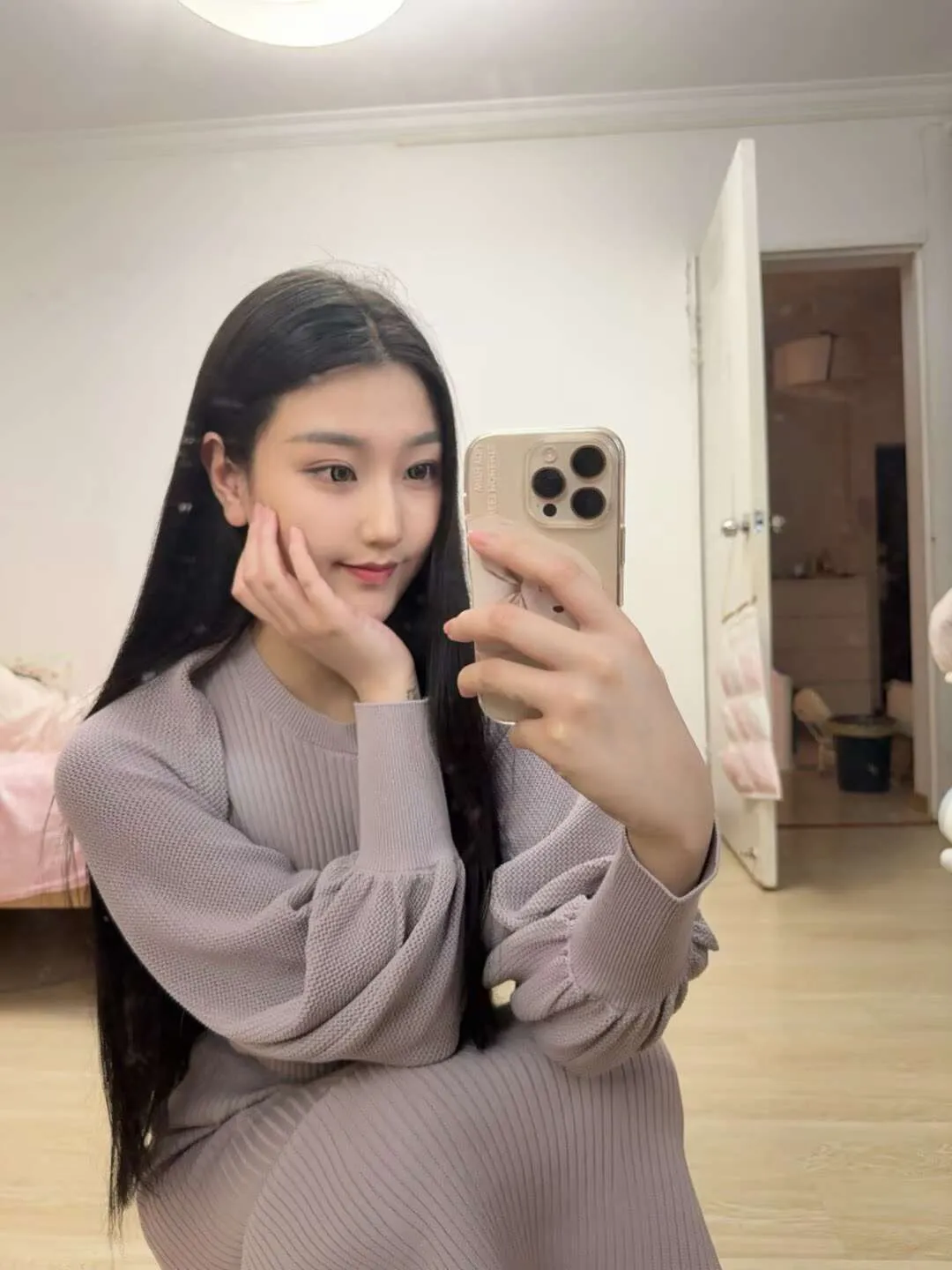 06纯欲大学生清雨1月中下海兼职 假赔 Gallery 5