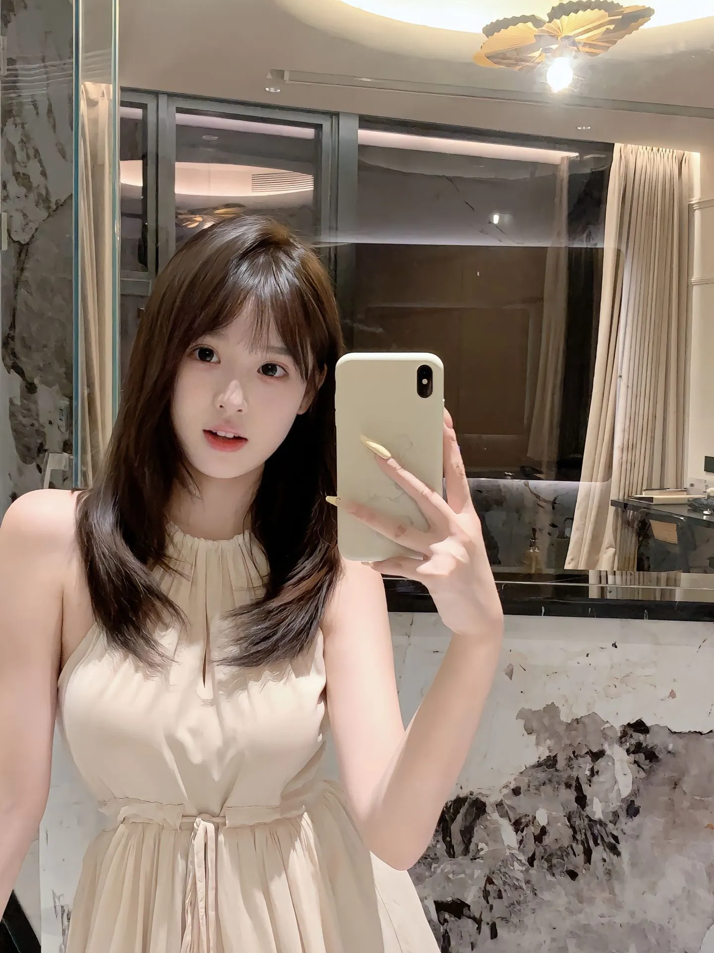 钱多多🏠y256🦜清纯网红学生抖音当面查 ギャラリー 2