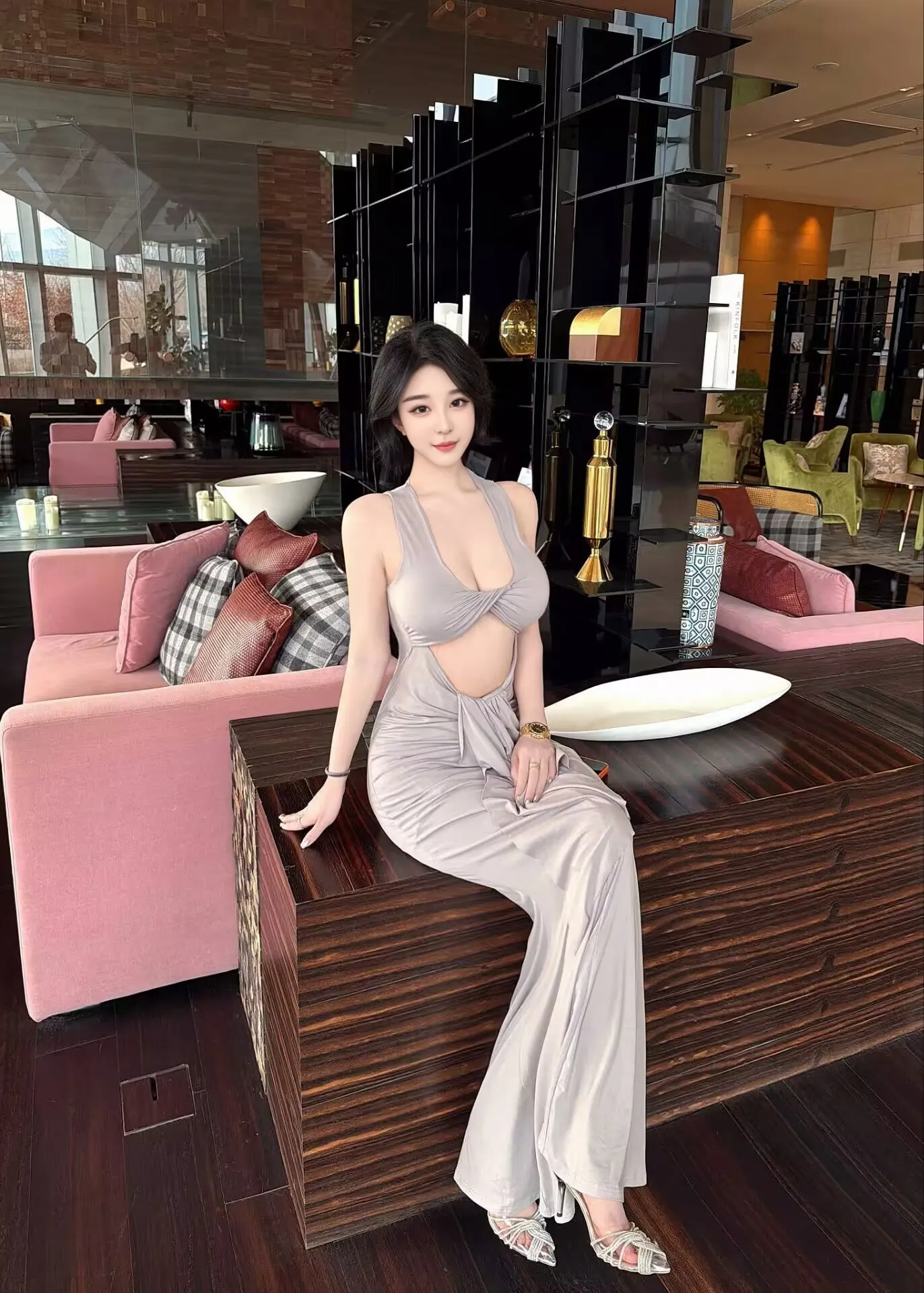 黄埔圆圆特服纯🈚拍照射颜潮喷三通sm Gallery 6