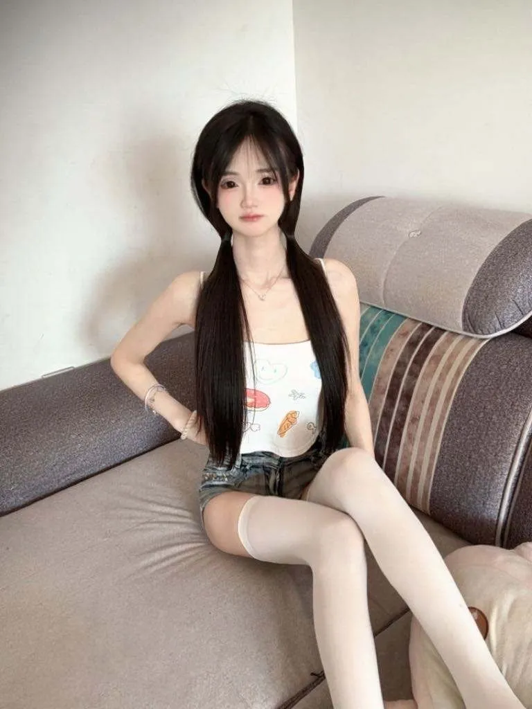 白虎萝莉  可可 Gallery 4