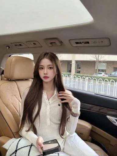 婷婷 极品白小纯 Gallery 3