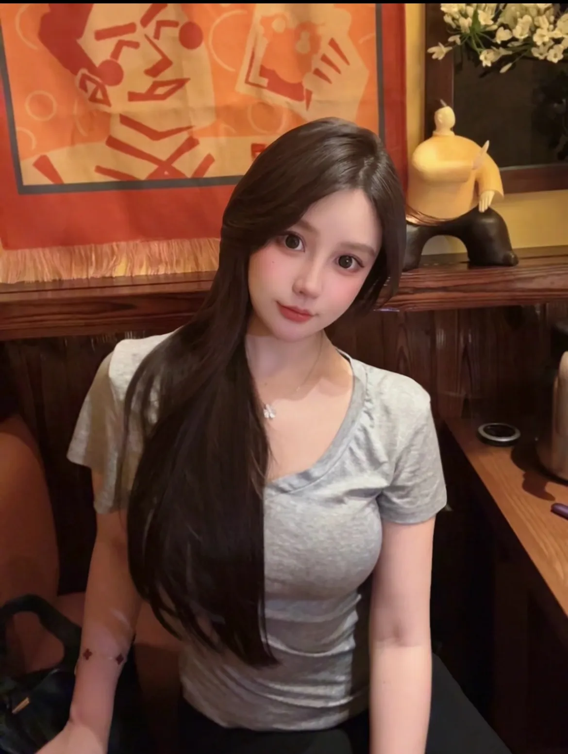 艾艾气质优雅筷子腿白小纯 Gallery 5