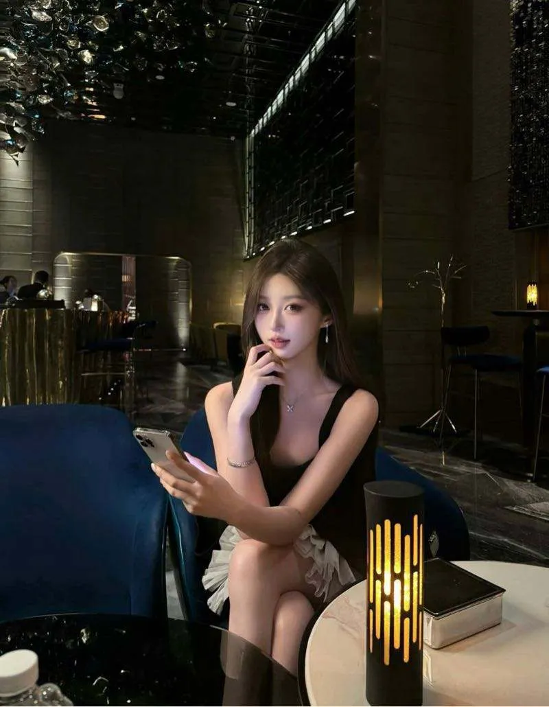 156新人肤白貌美博主桃子首开 Gallery 1