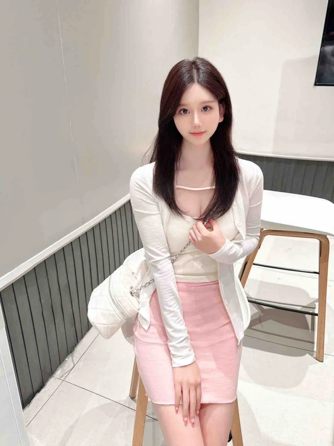 Y4419A-175 普陀极品纯欲车模 Gallery 6