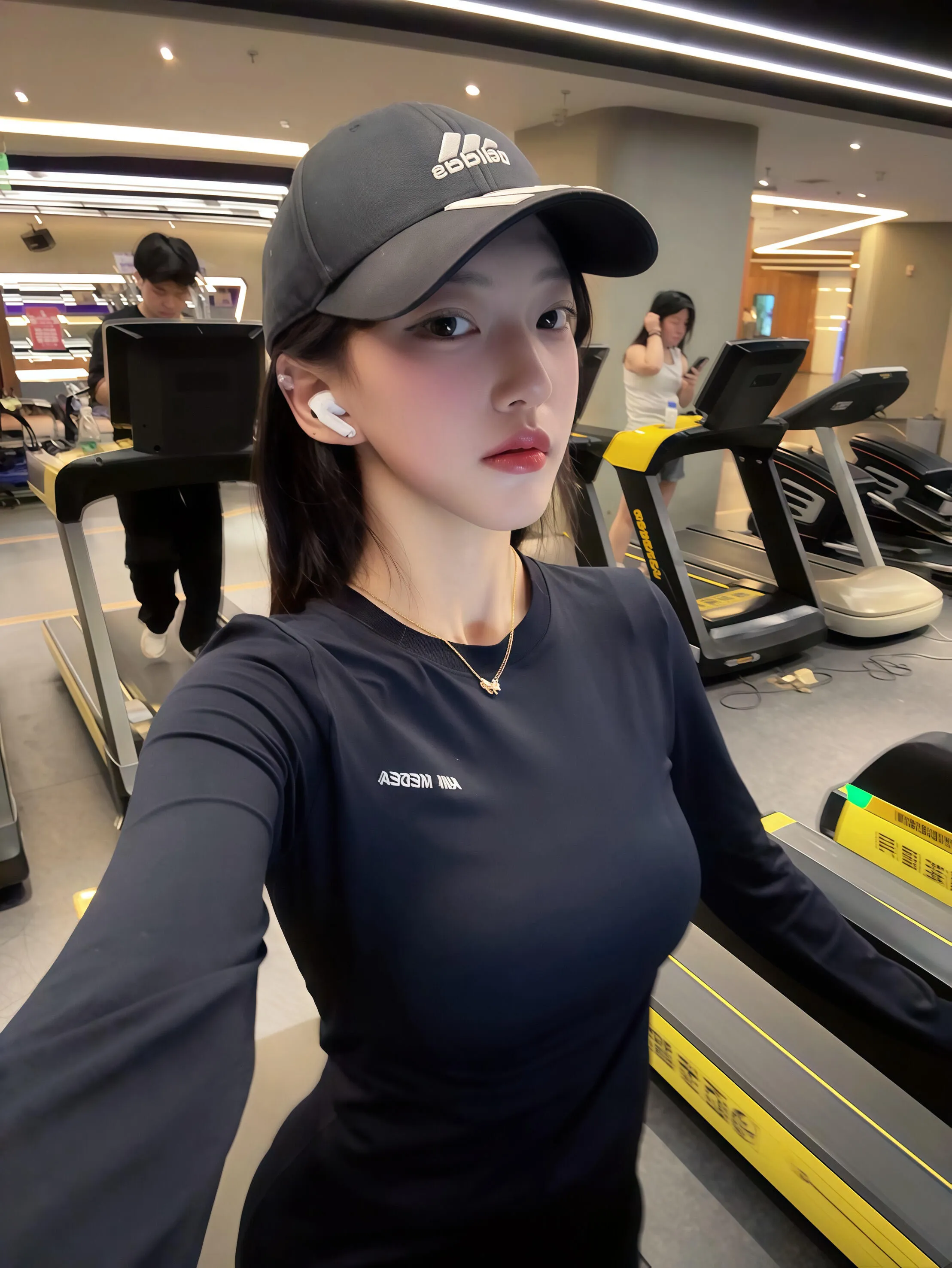 可纯可欲健身款盼盼