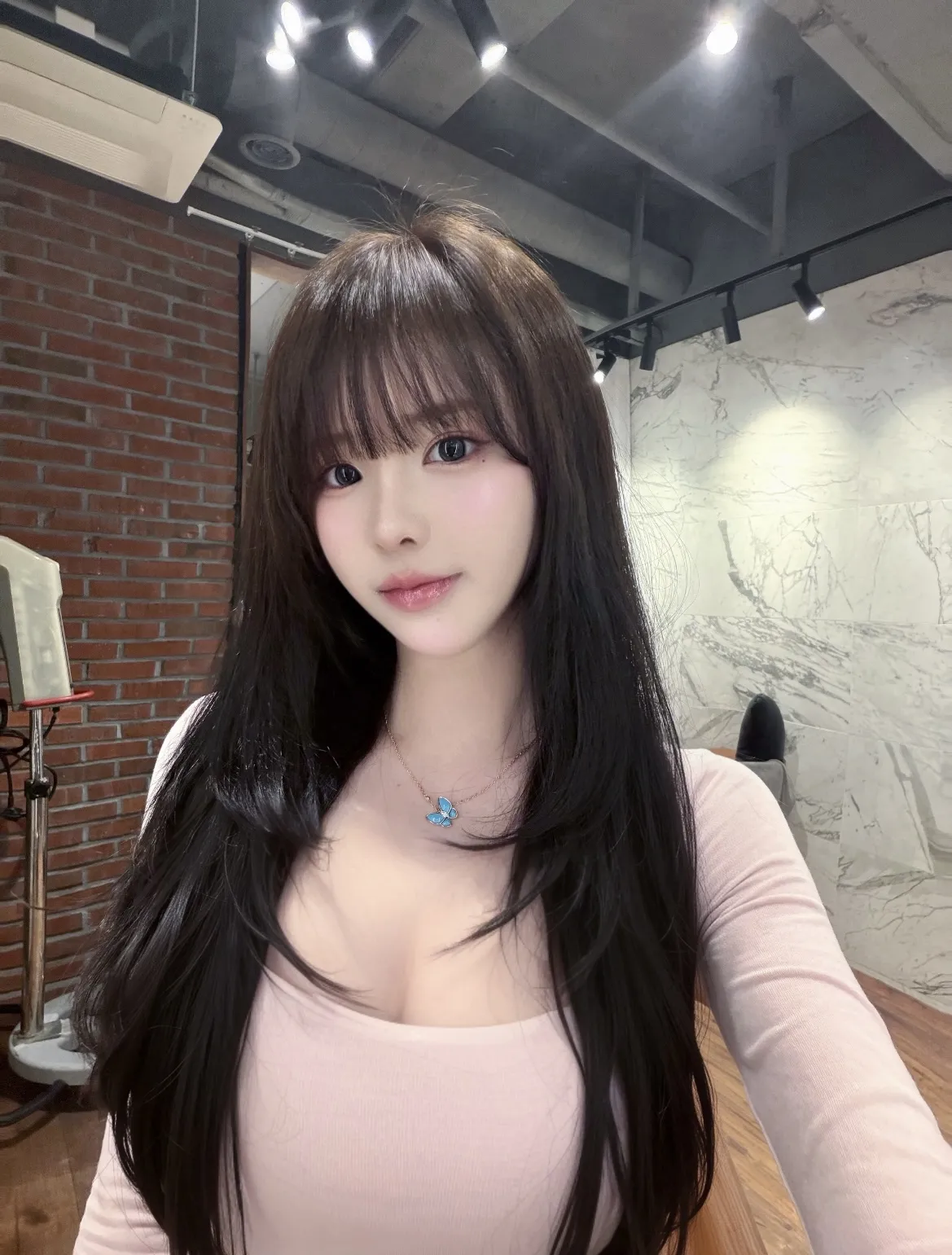 闵行可乐 纯欲女神 Gallery 1