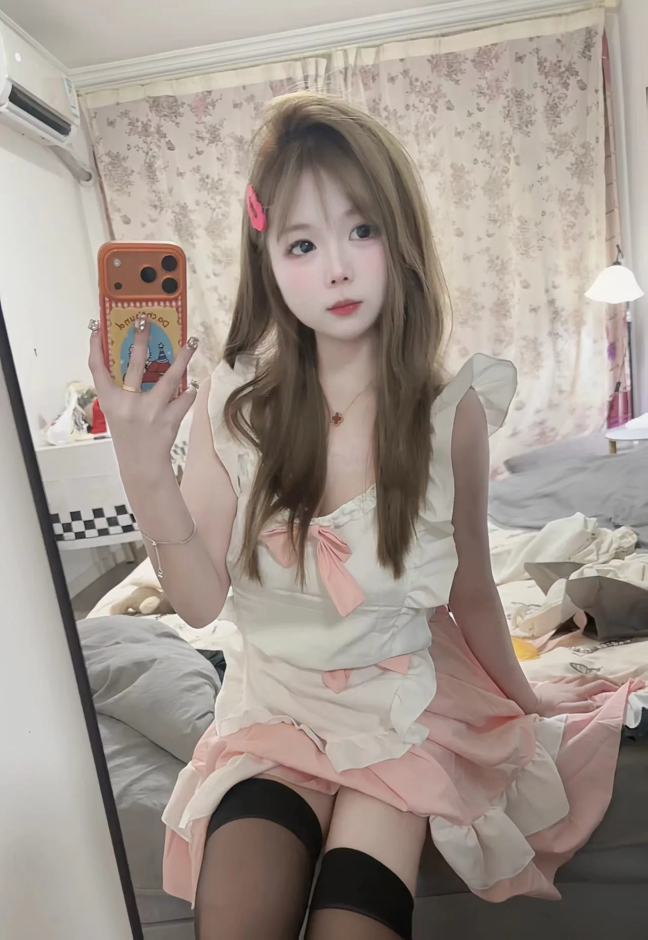 童颜巨乳萝莉妞妞 Gallery 4