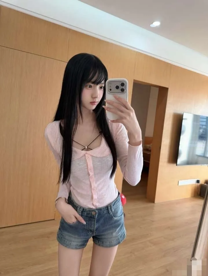 a631川音学生兼职短开 筷子腿美少女 Gallery 6