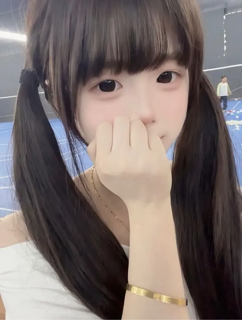 悄悄 萝莉女孩 小白虎