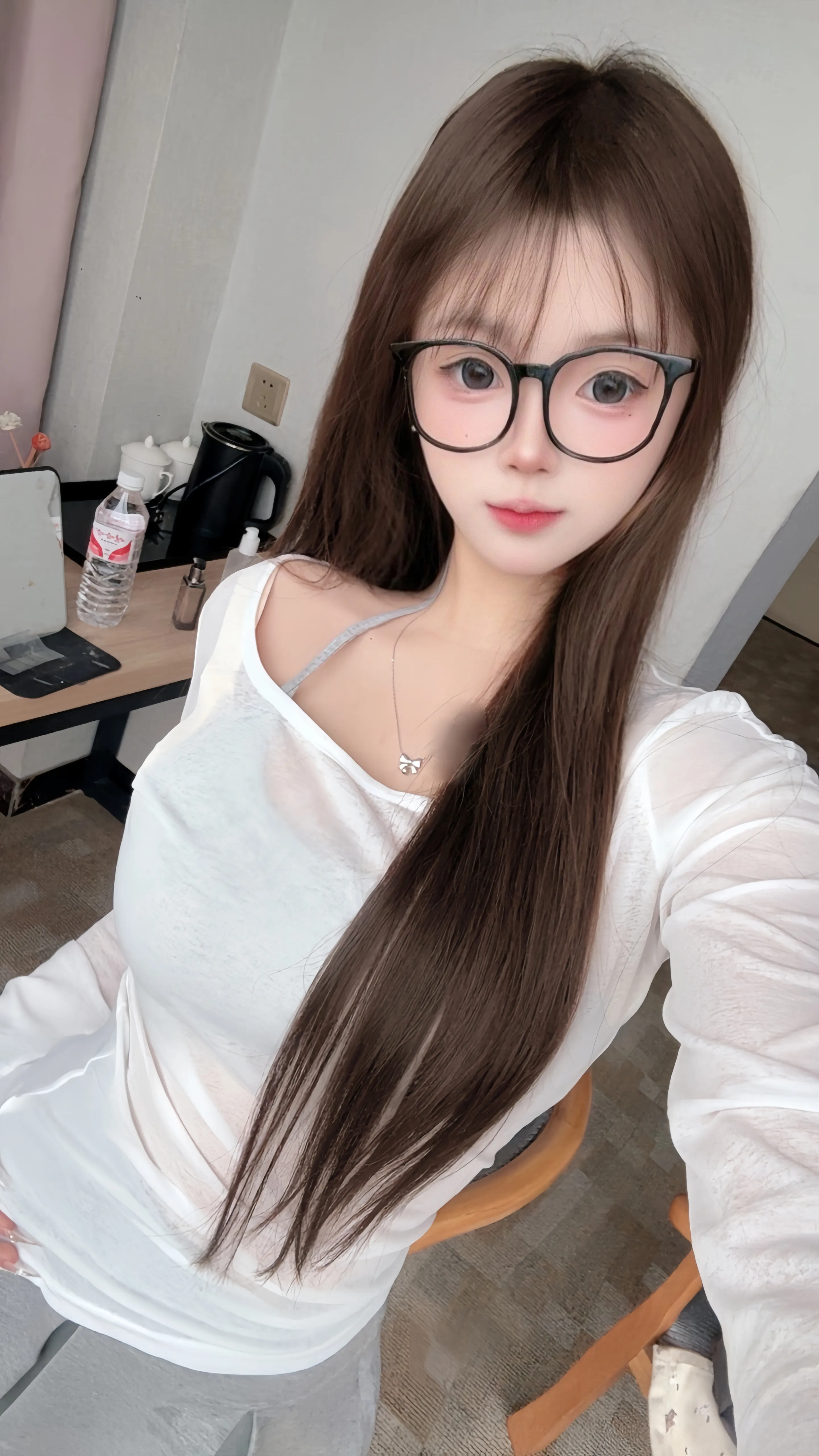 a063童颜巨乳学生