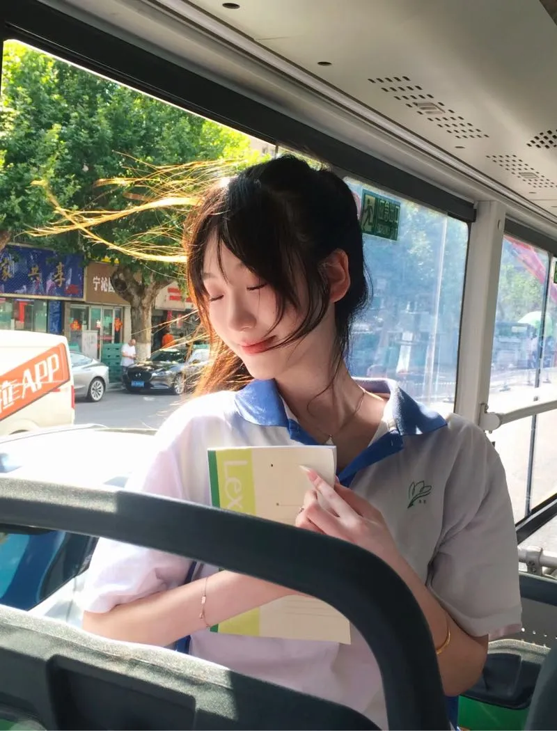 青春记忆里的白月光 软芙芙 Gallery 4