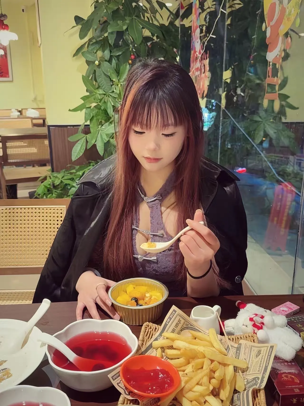 沪上首开童颜巨乳 08佳佳 碧玺款 Gallery 5