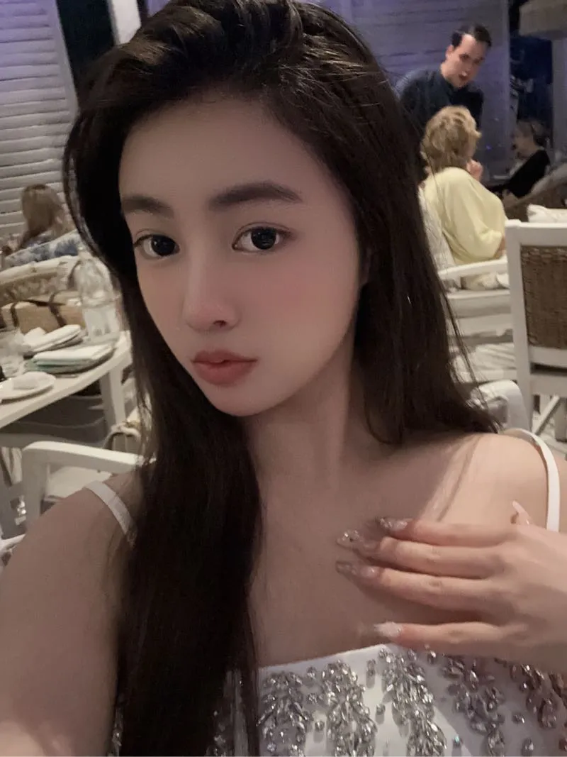 216新人抖音小红书主播婷婷首开