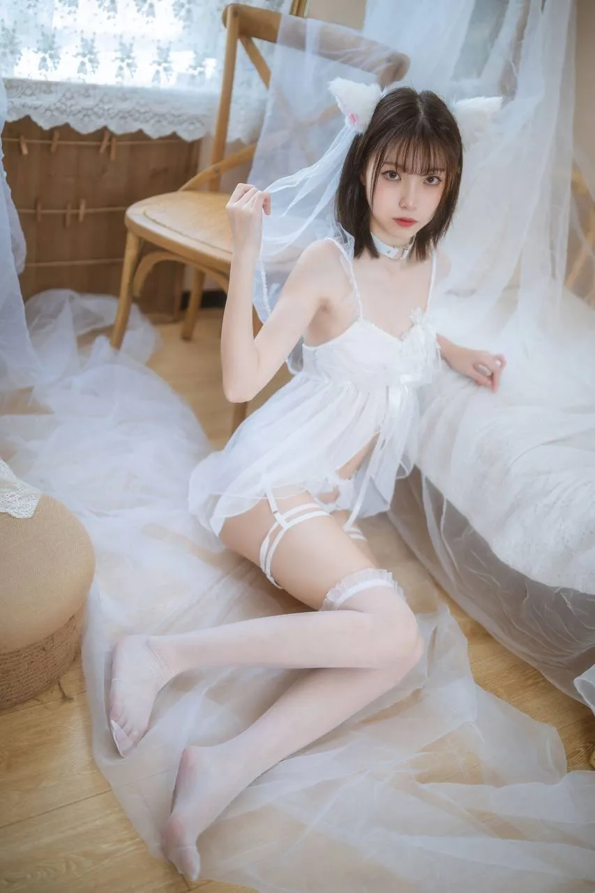 宝山乐乐 兼职萝莉 Gallery 1