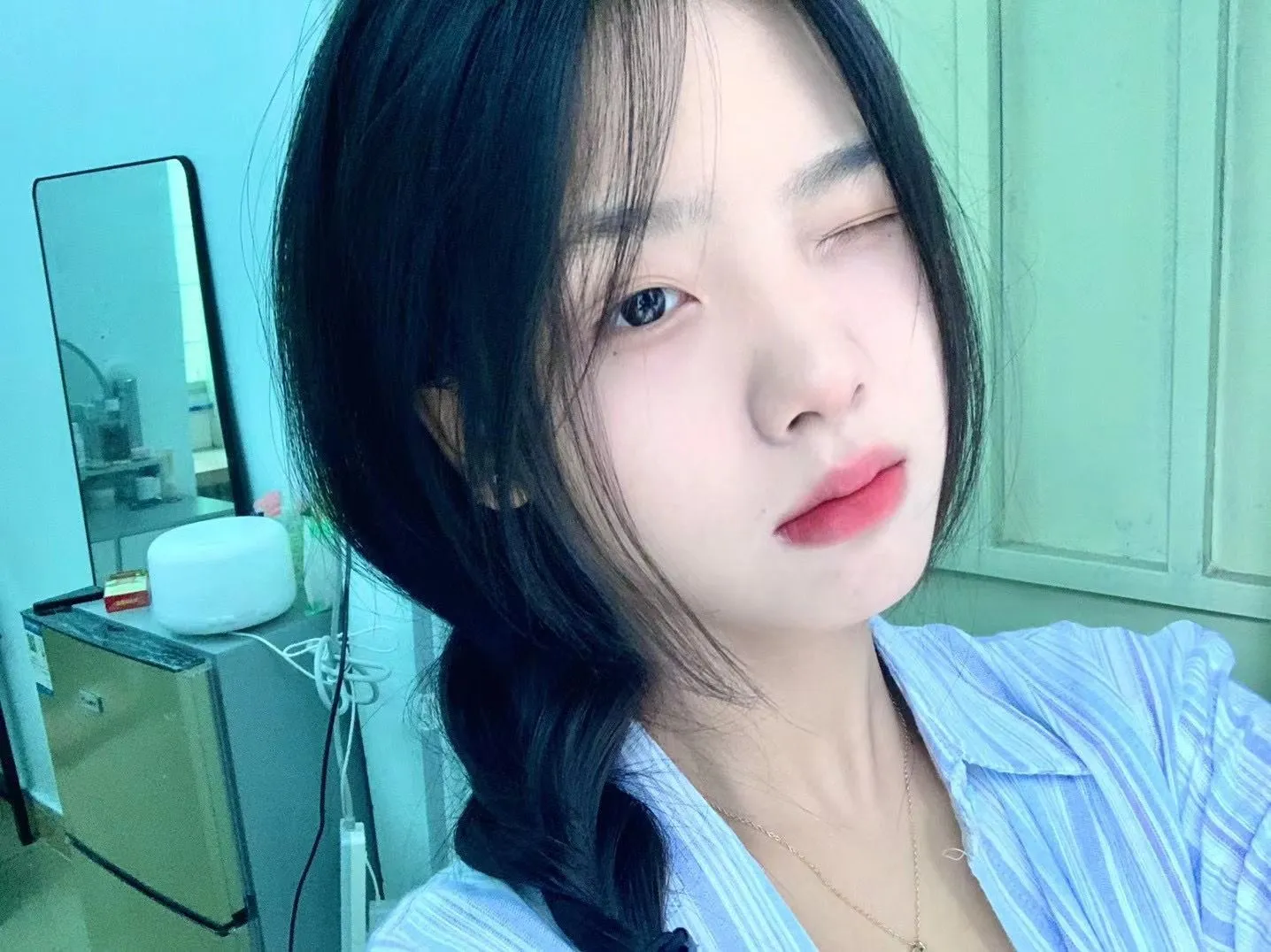 闵行芷晴06年童颜巨乳兼职 Gallery 3