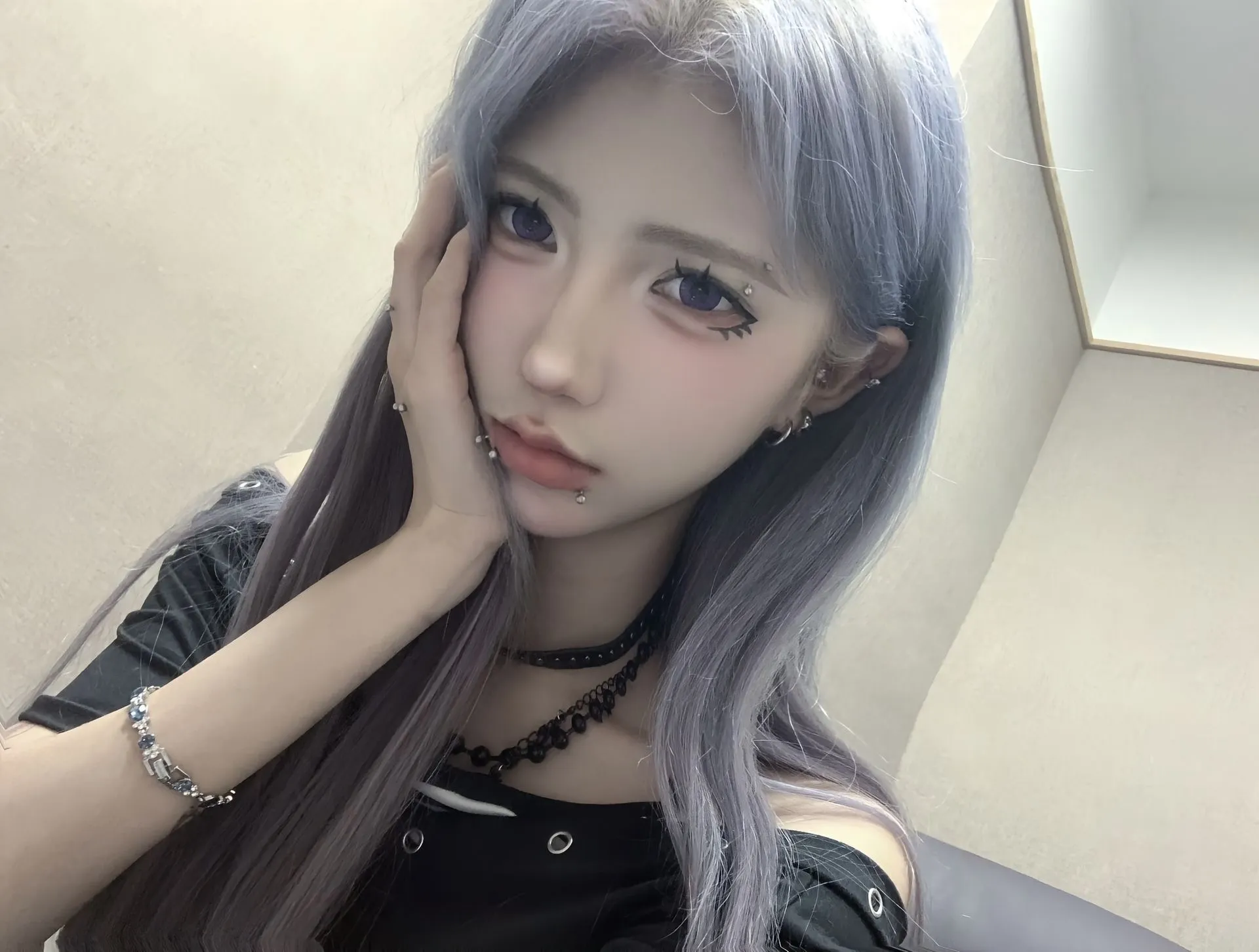 浦东 灵妹( 唇钉 大眼 金发 长腿 精灵耳 ) Gallery 6