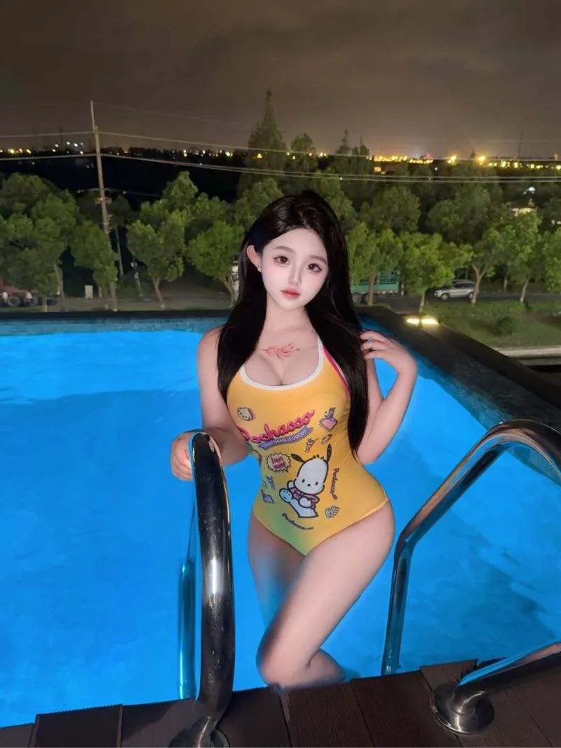 浦东07学生兼职小乔童颜巨乳 Gallery 5