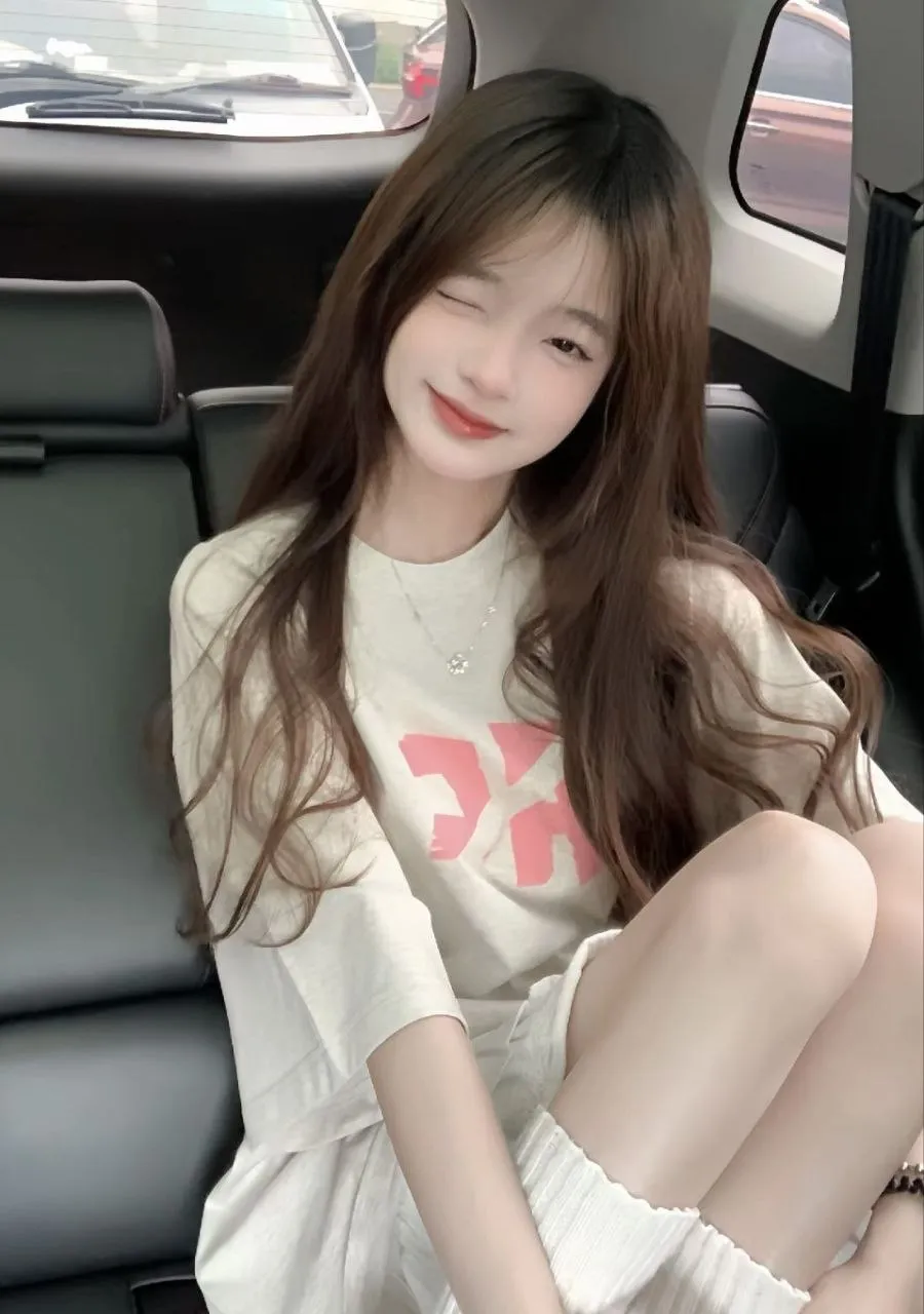 极品白虎少萝小四女高在校生 Gallery 5