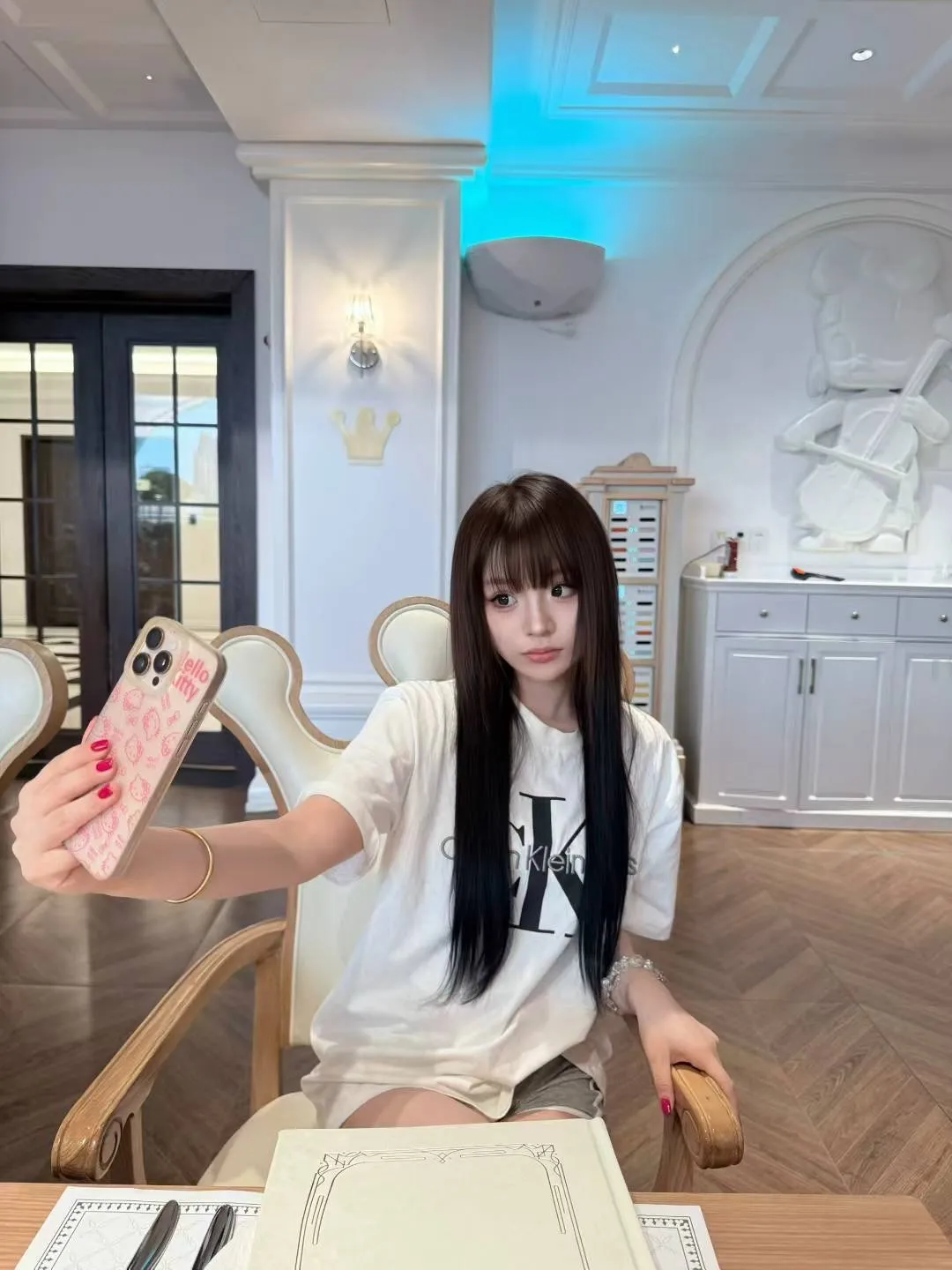 真实网红白虎高颜值 大圈下来的中圈短开