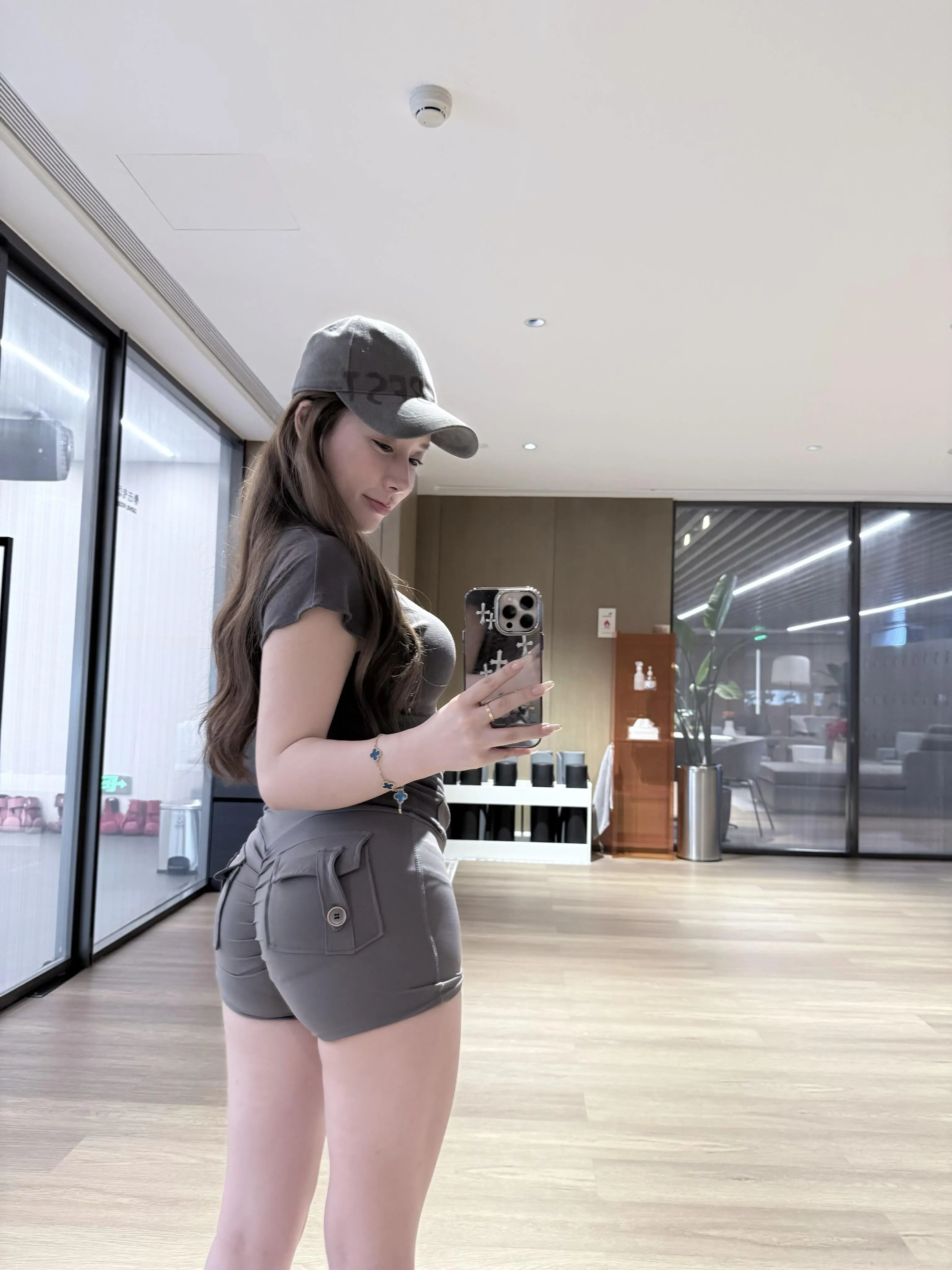 普陀静安骚骚00年 Gallery 4