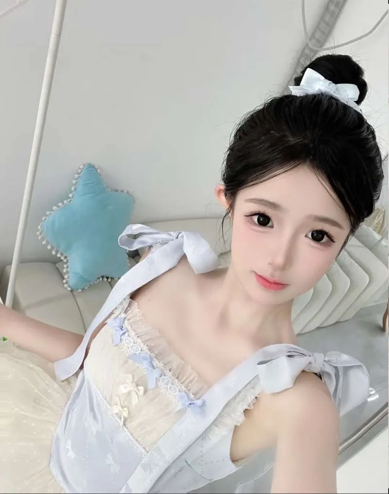 沫沫酱 三点粉嫩 少萝莉 Gallery 5