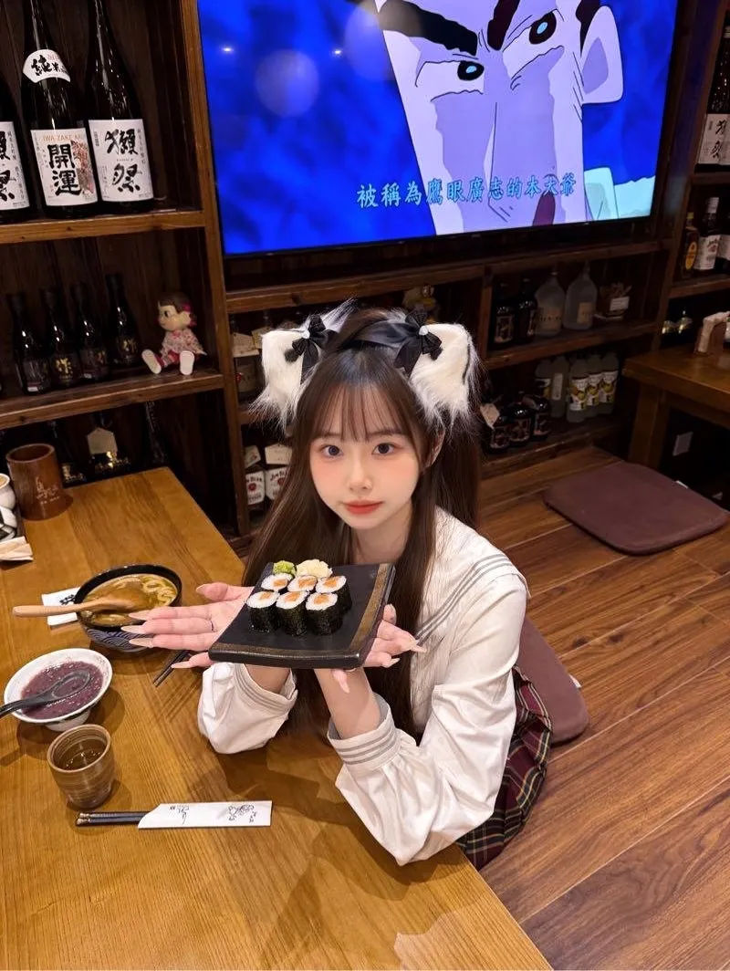 草莓,可爱娇小萝莉 Gallery 4