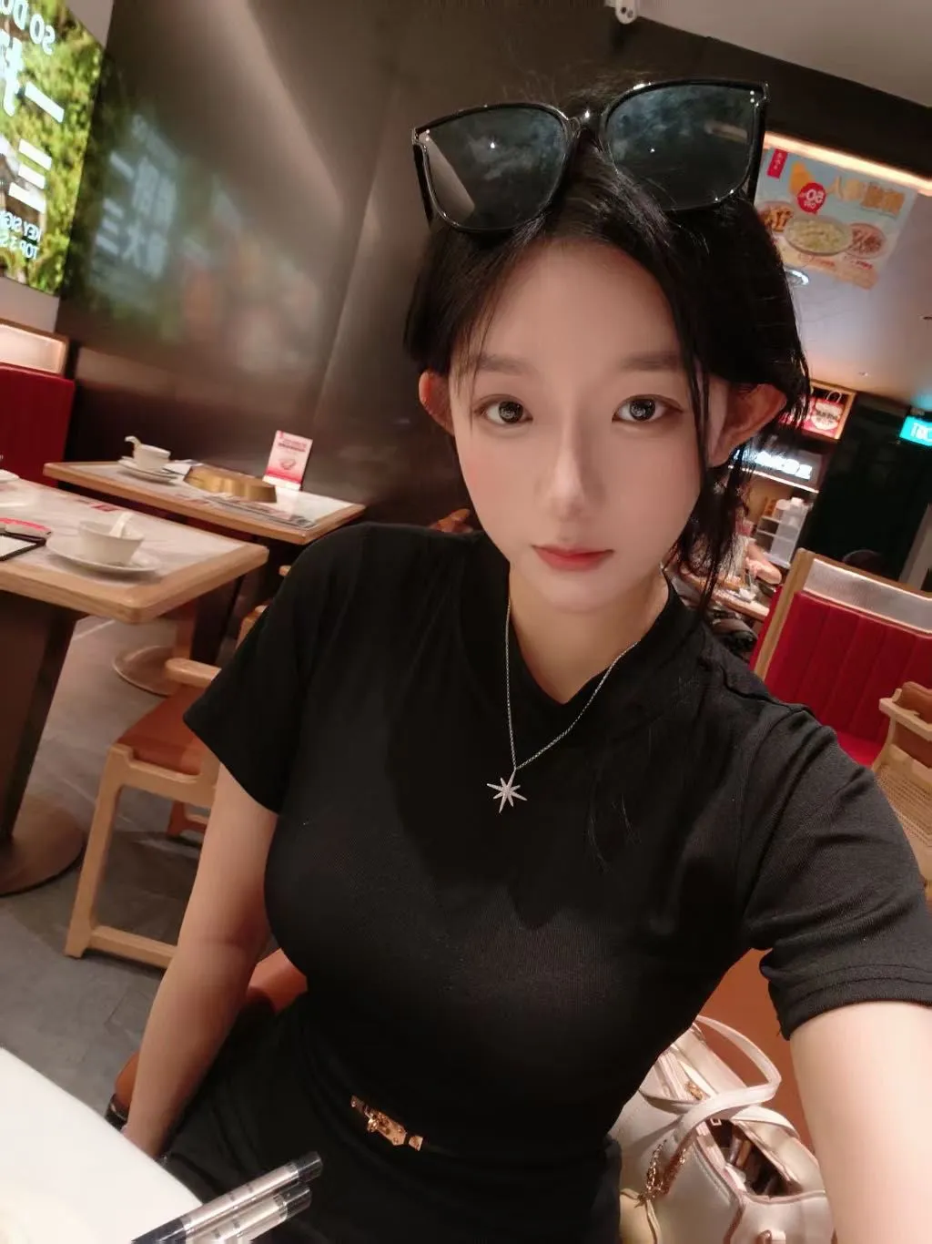 童童 童颜巨乳 大学生兼职 学信网可查 Gallery 2