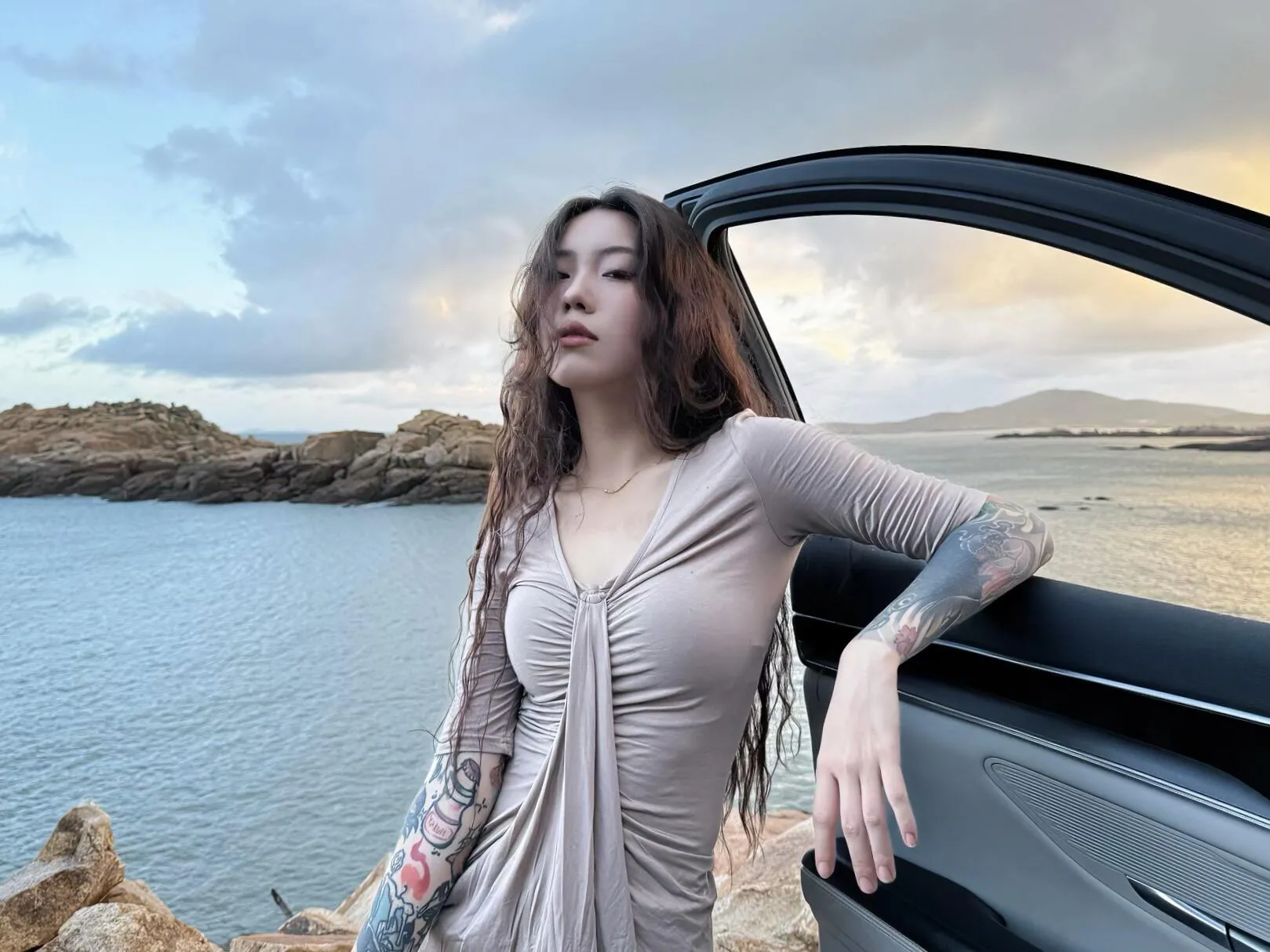 闵行大哥大，07年洪兴十三妹，三点粉小逼超级紧 Gallery 6