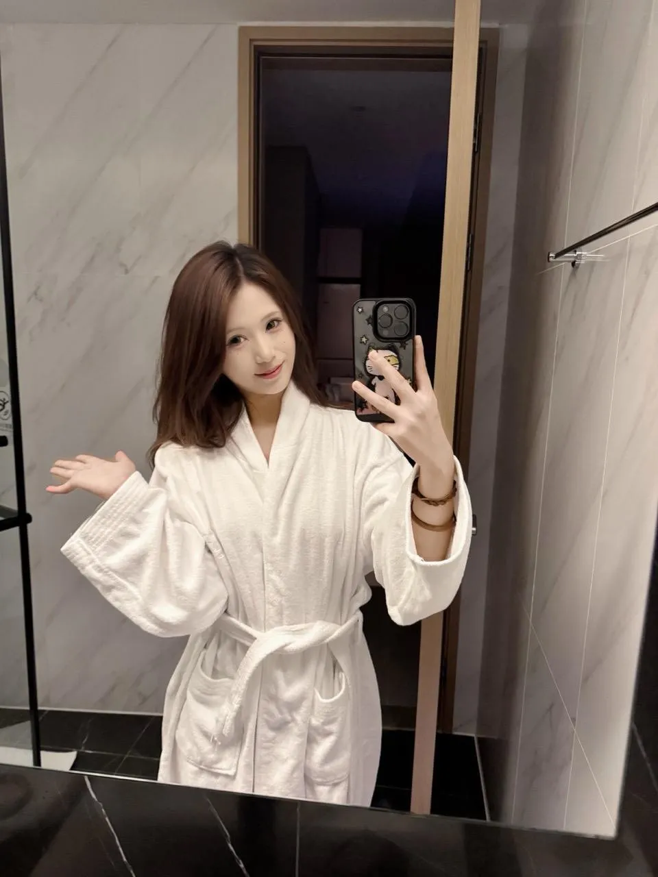 浦东 奶盖 少萝型白虎 健身博主 Gallery 4