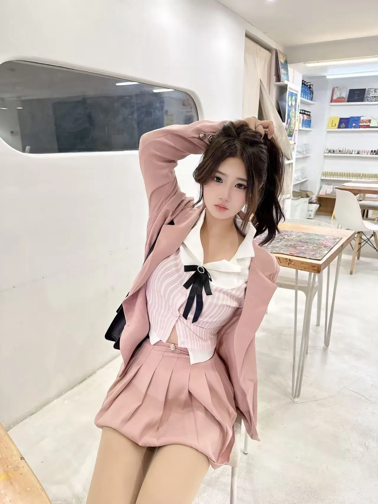 杨宝赢 甜美可爱易敏感超会夹