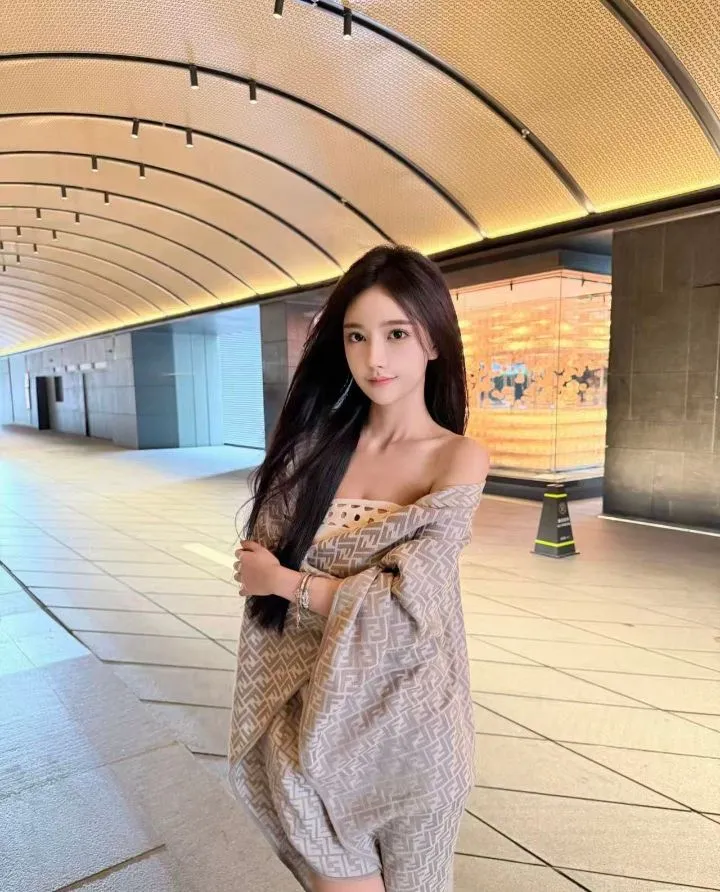 徐汇 滋滋 欲女心经 剑指美乳 Gallery 4