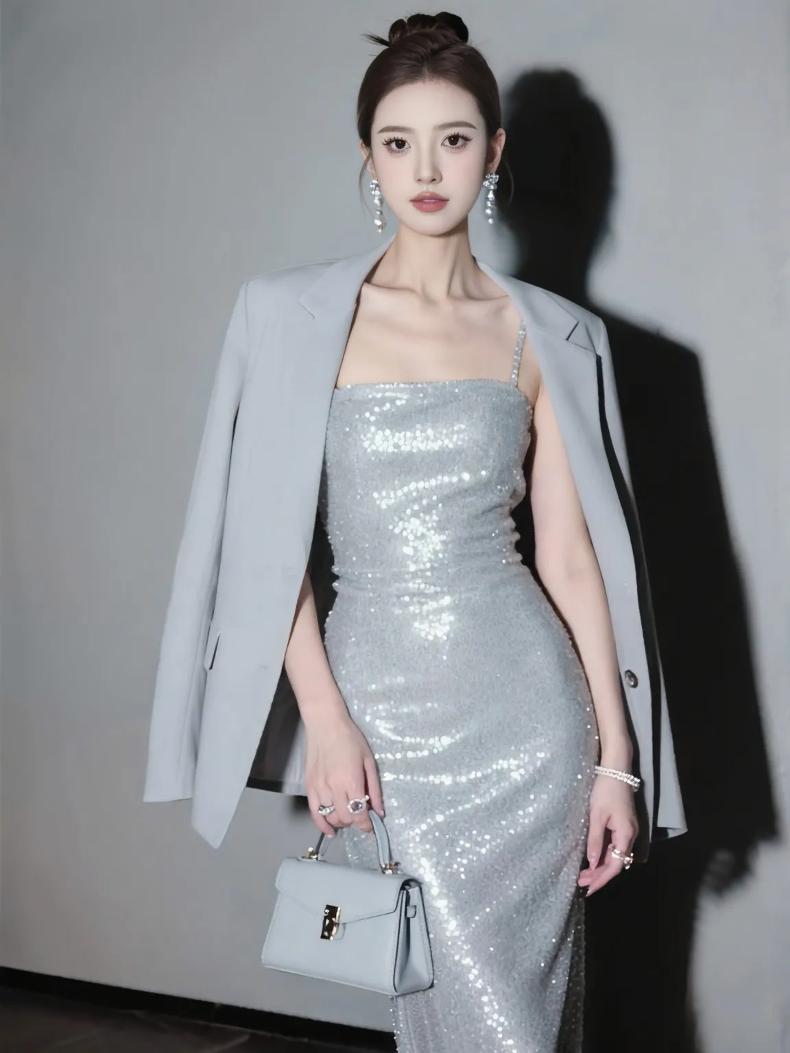 浦东网红车模苗苗 Gallery 4