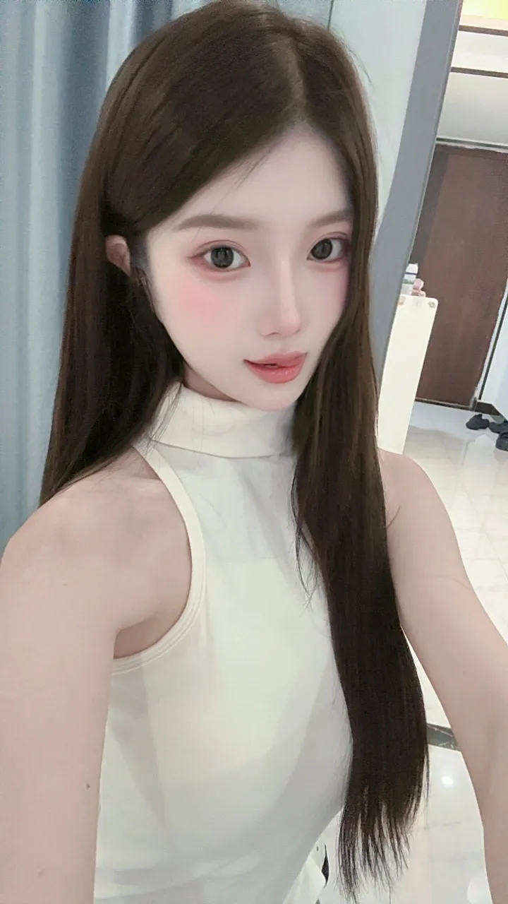 纯欲满满 性瘾女 李甜甜