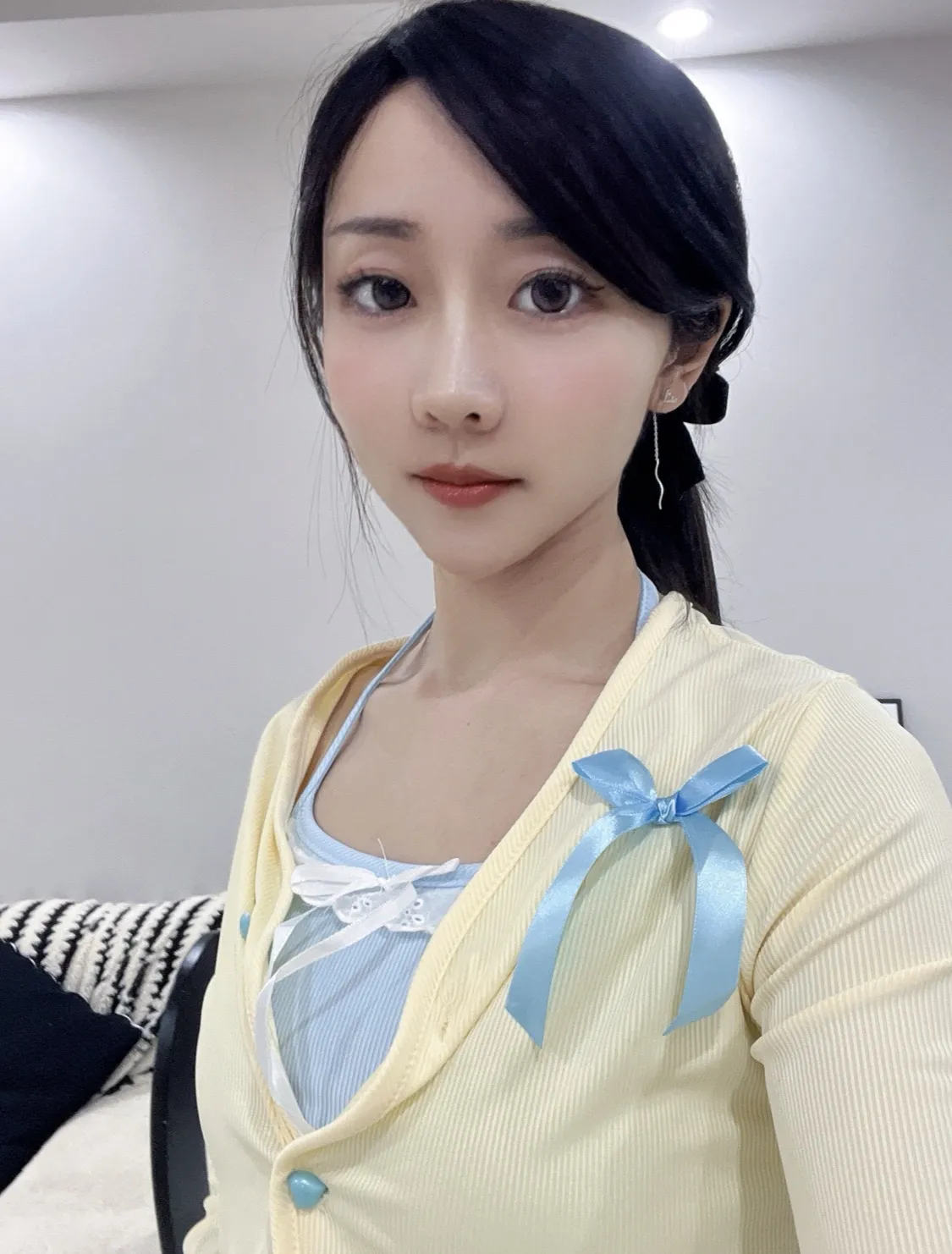 闵行婧婧 医学硕士小姐姐