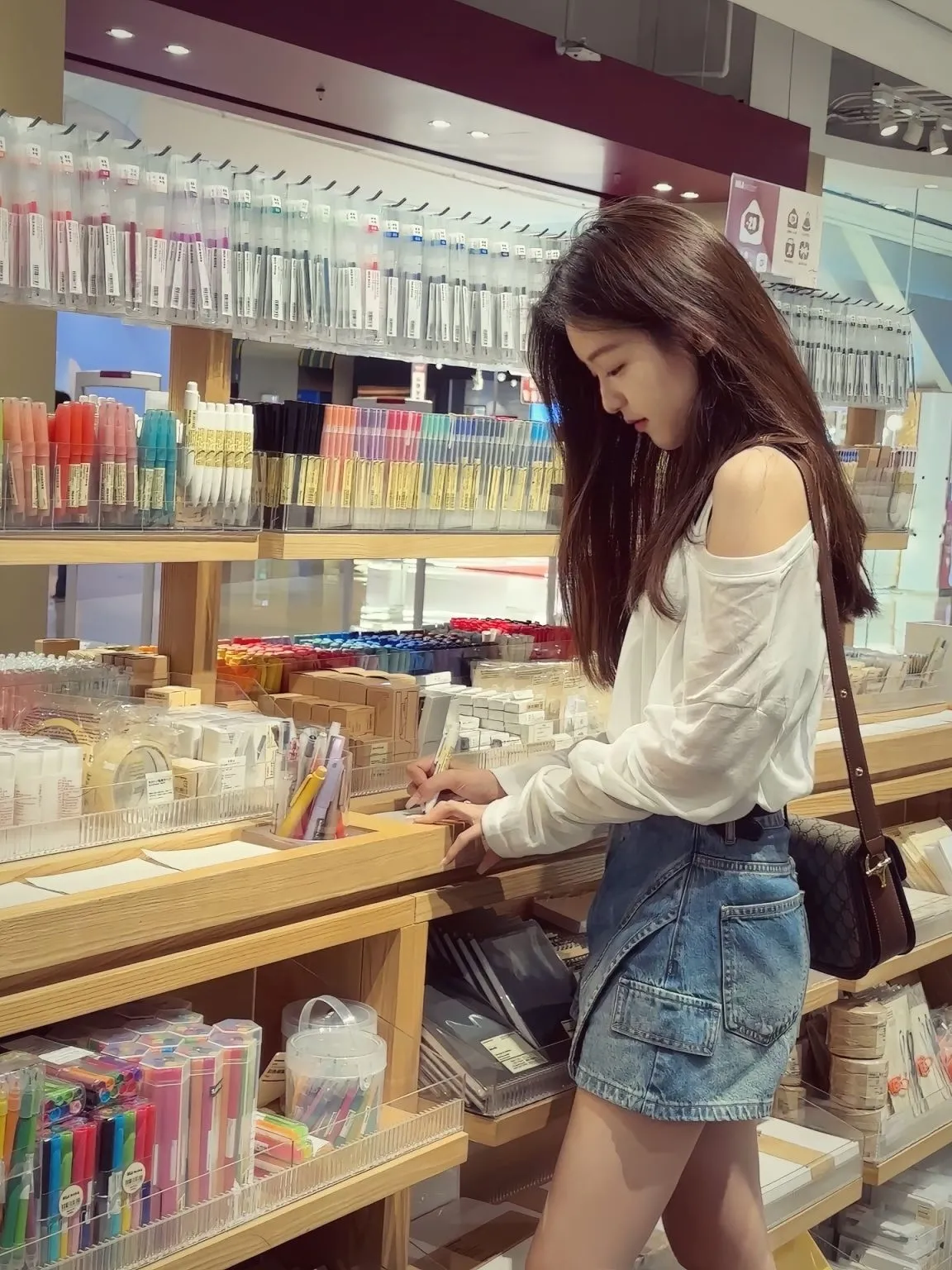 3884-美术生 静安高白醇美术生 畫廊 5