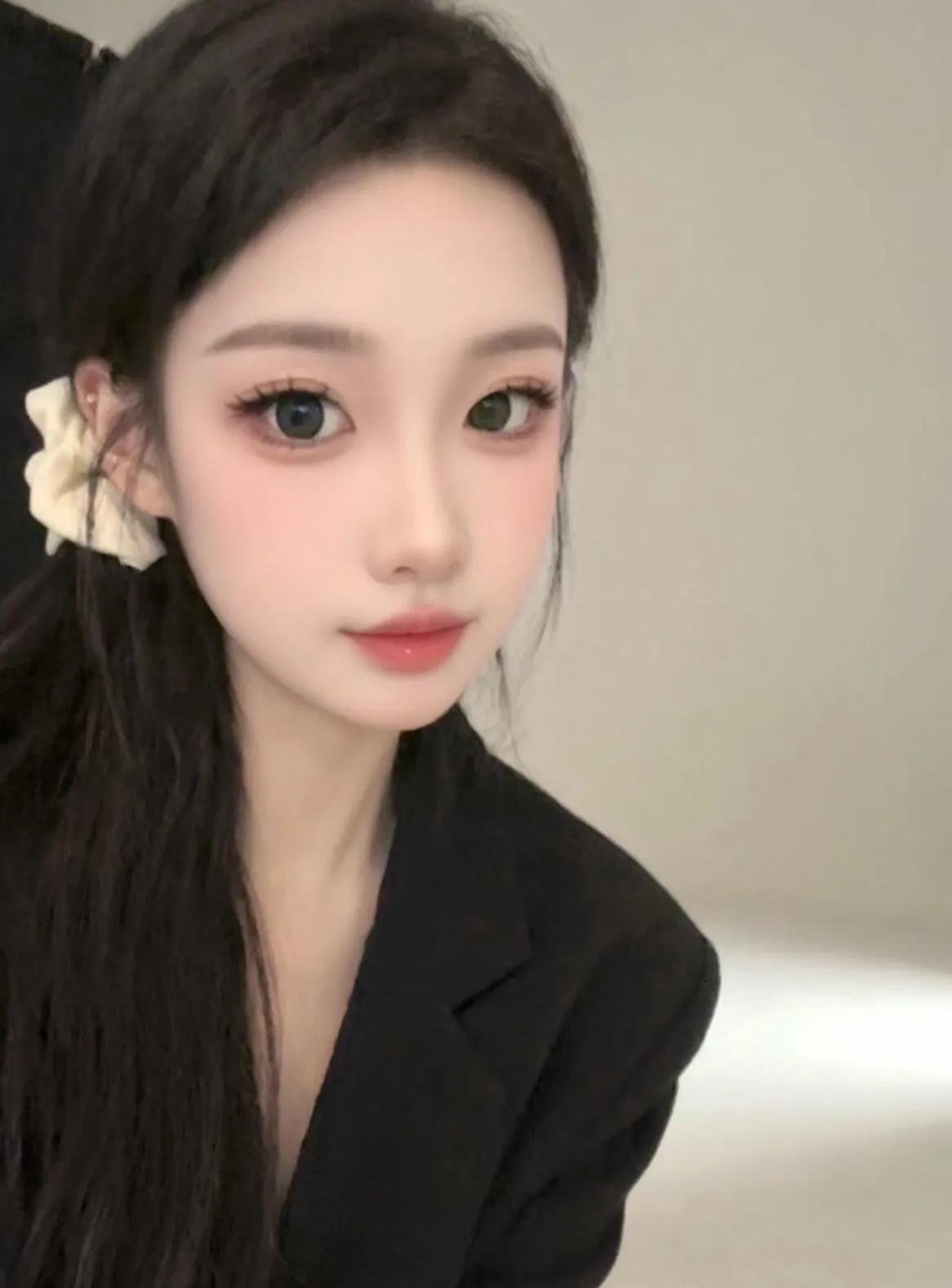 18岁清纯女大在校学生外纯内骚（乐芙）