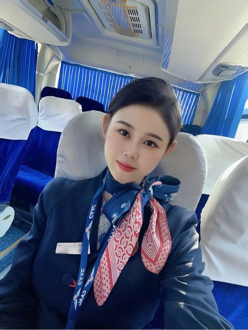 Y3722A-172普陀硬五东航空姐 Gallery 3