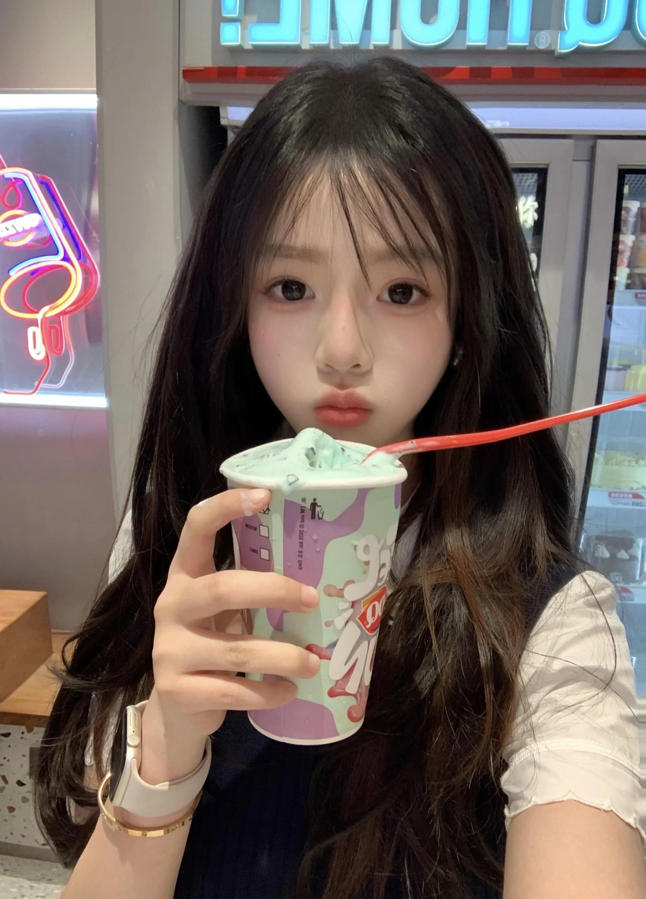 西瓜，刚下海小甜妹可御可甜听话粉嫩粉嫩