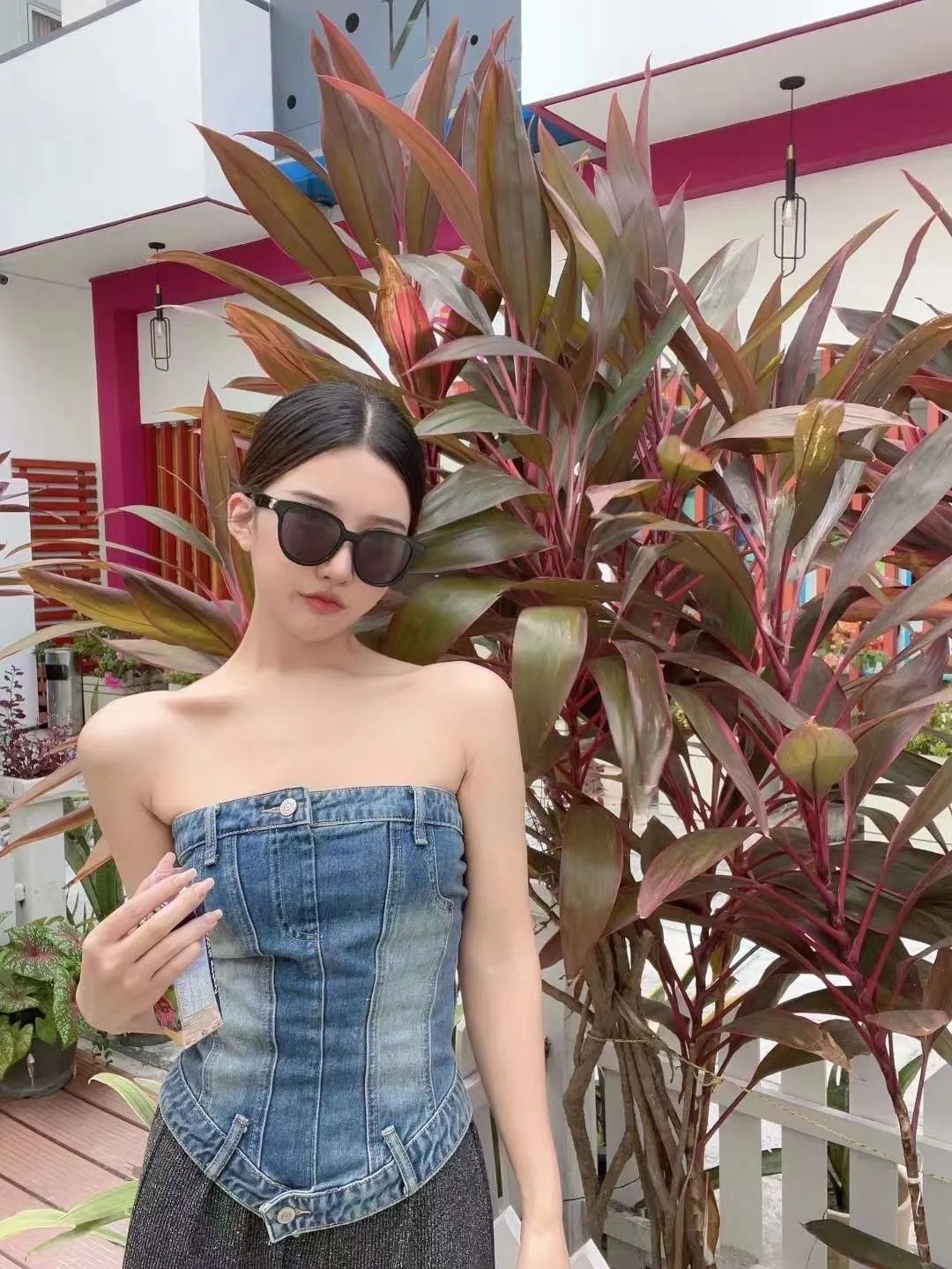 y058洋气纯欲樱桃车震双飞 Gallery 1