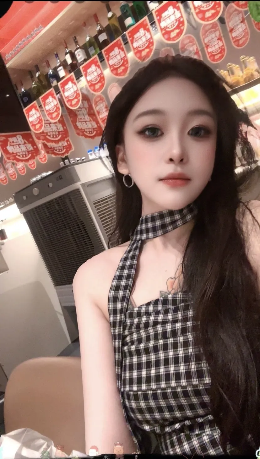 徐汇❤️灵灵 真实18嫩妹首次⬇️💦 真人真照