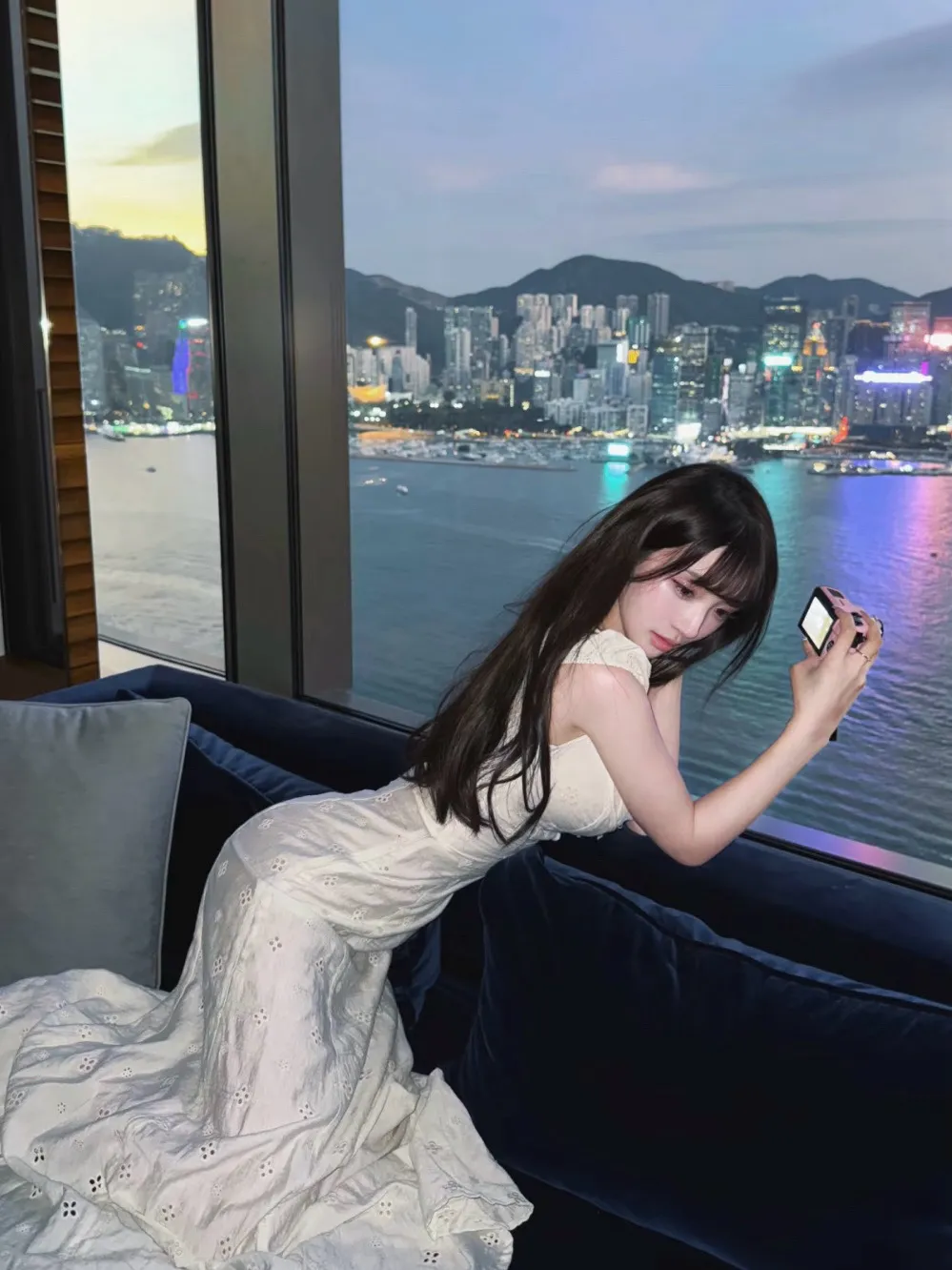 a583🦜学生小纯可双飞 畫廊 6