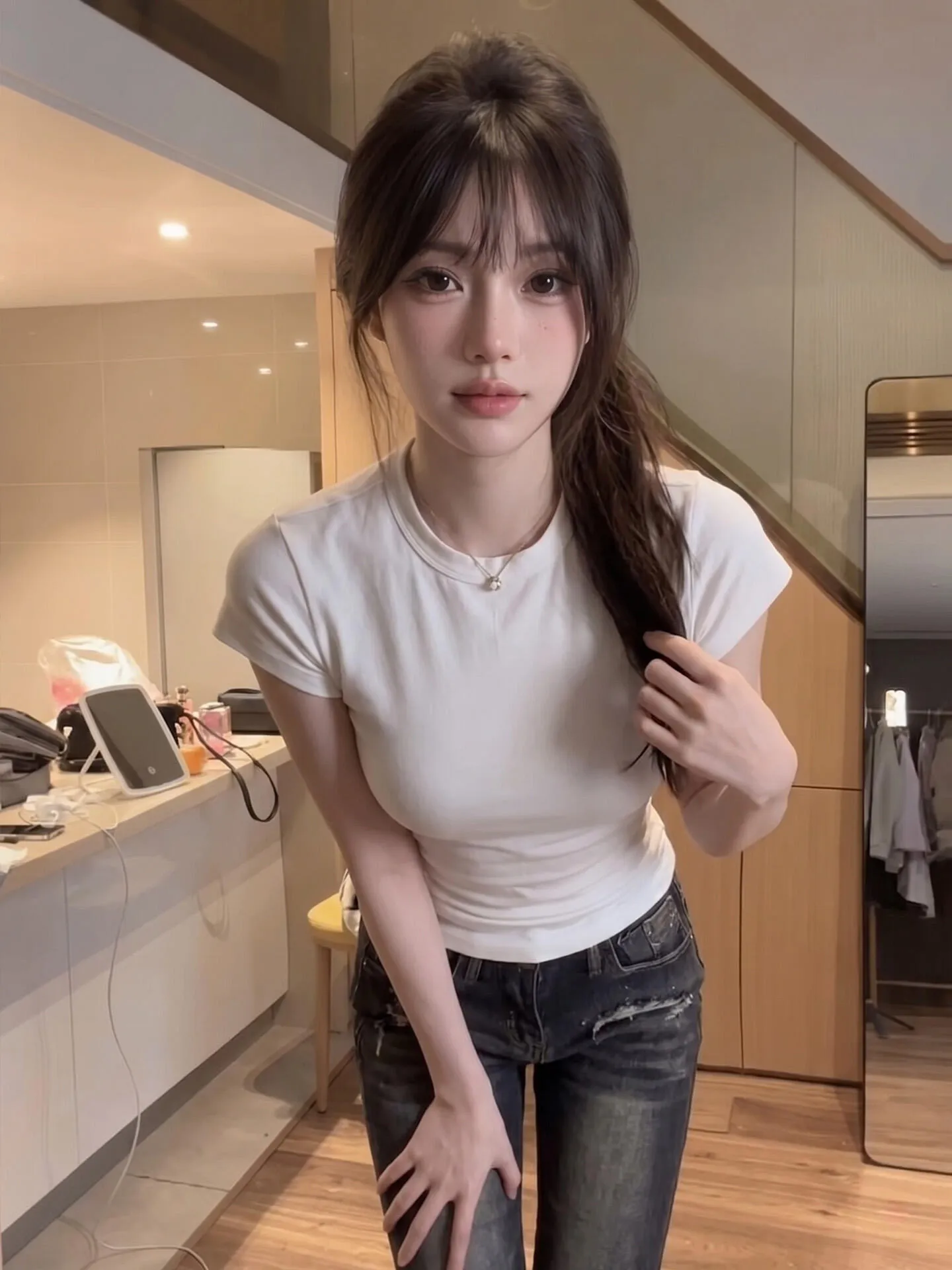 付婷，平面模特兼职身材好床上叫声销魂