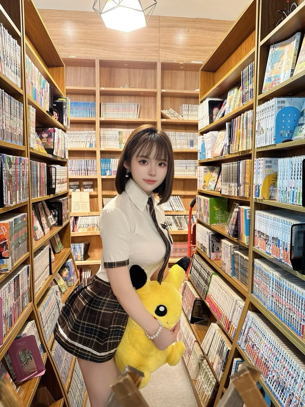 晨晨❤️童颜巨乳短发邻家女孩 Gallery 4