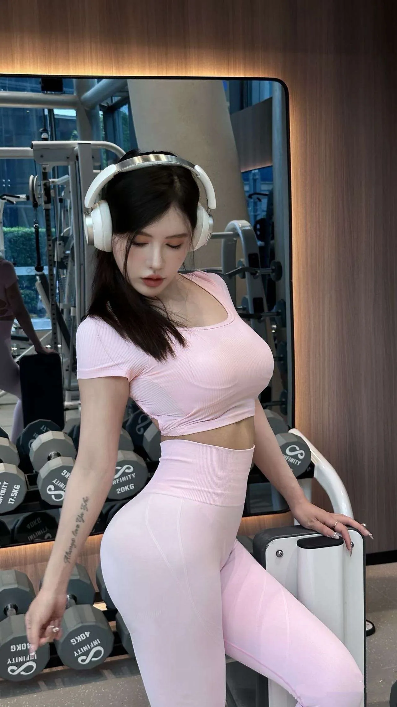 徐汇安娜 绝美少御大奈奈 Gallery 4