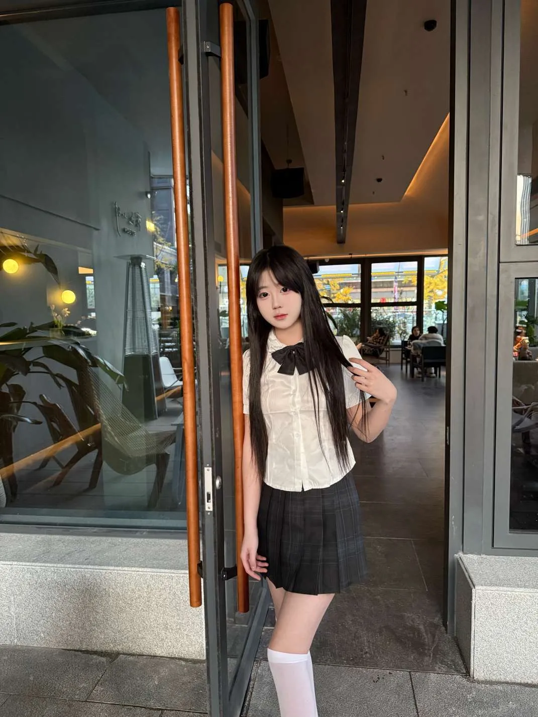 兜兜 刚下海萝莉 Gallery 6